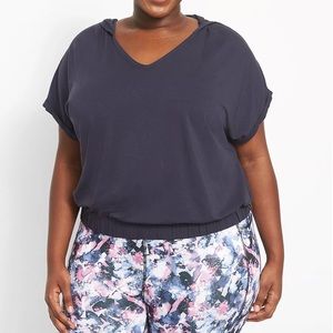 NWT Lane Bryant LIVI size 22/24W elastic hem Vneck hoodie
